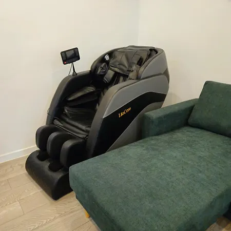 The Bohemian Connection, Rezerva Acum Ultracentral Spatios Si Curat, Scaun Masaj, Ceai, Cafea, Apa Filtru, Parcare Publica Gratuita Craiova