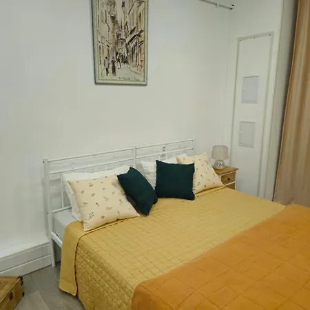 Apartment The Bohemian Connection, Rezerva Acum Ultracentral Spatios Si Curat, Scaun Masaj, Ceai, Cafea, Apa Filtru, Parcare Publica Gratuita