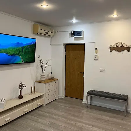 The Bohemian Connection, Rezerva Acum Ultracentral Spatios Si Curat, Scaun Masaj, Ceai, Cafea, Apa Filtru, Parcare Publica Gratuita Apartment Craiova